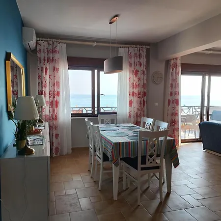 Navy Blue * نيا سكيوني