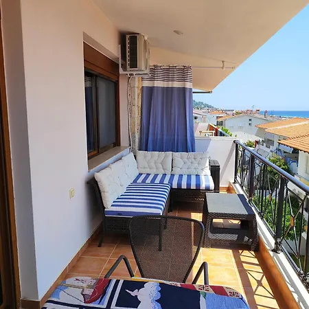 Navy Blue نيا سكيوني